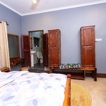 Moshi Urban Hostel And Backpackers ภายนอก รูปภาพ