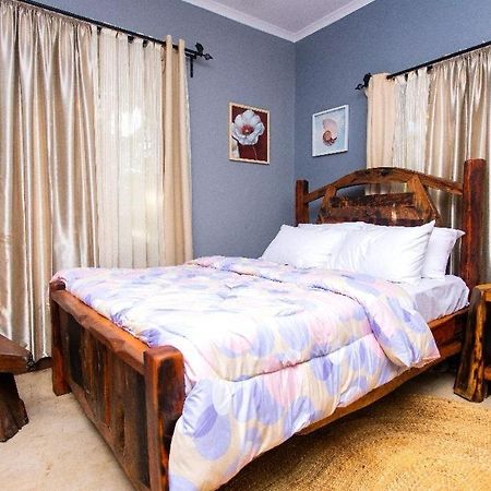 Moshi Urban Hostel And Backpackers ภายนอก รูปภาพ