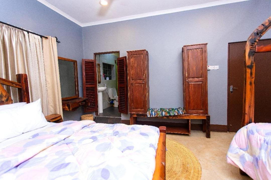Moshi Urban Hostel And Backpackers ภายนอก รูปภาพ