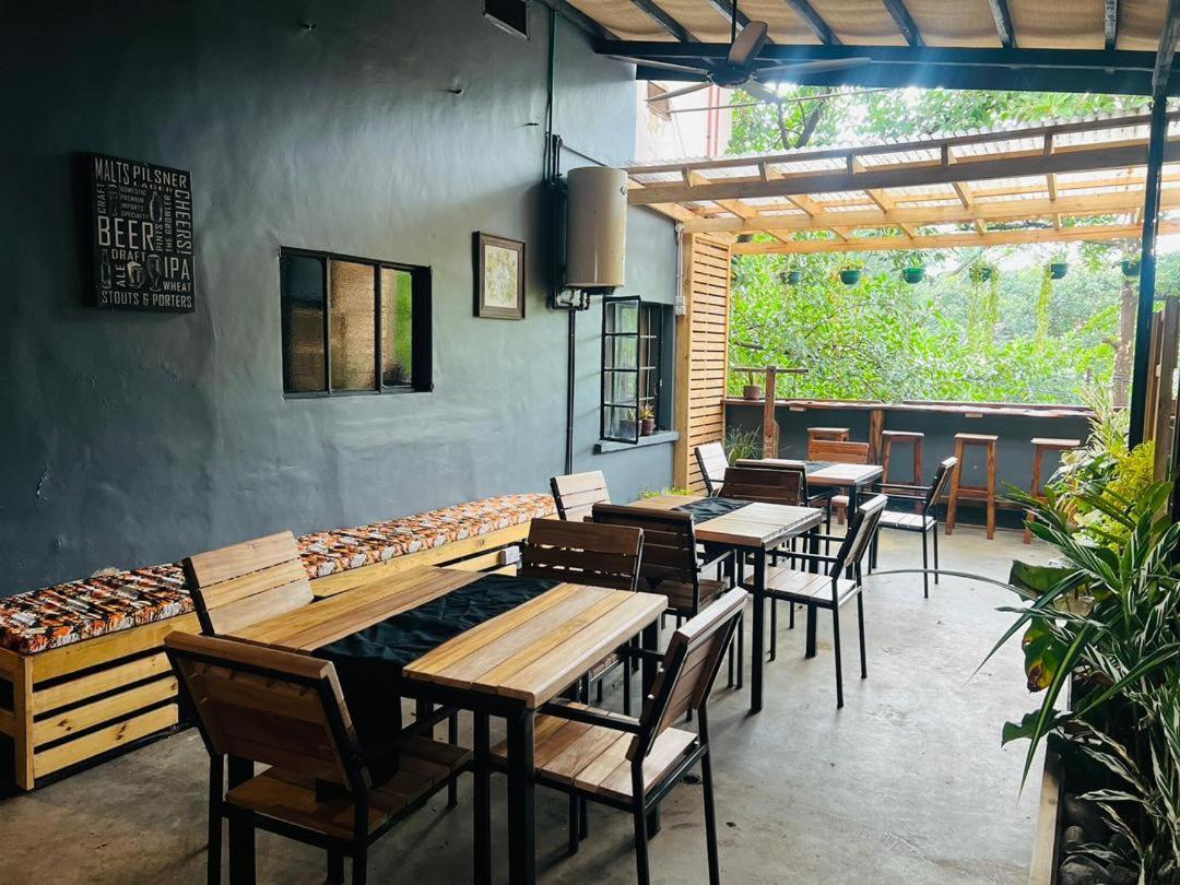 Moshi Urban Hostel And Backpackers ภายนอก รูปภาพ